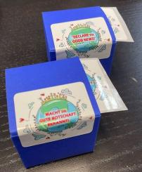 Aufkleber / Würfel-Verpackung 