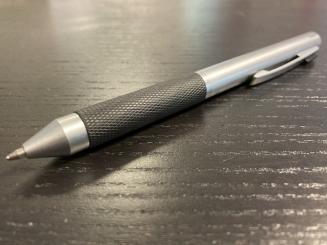 4-Funktion Schreibgerät!!! Schwarz